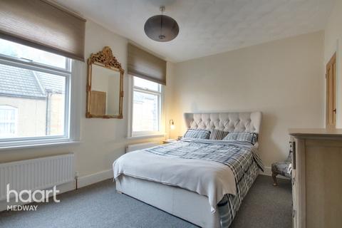 24 Longley Road, Rochester, ME1 2HD