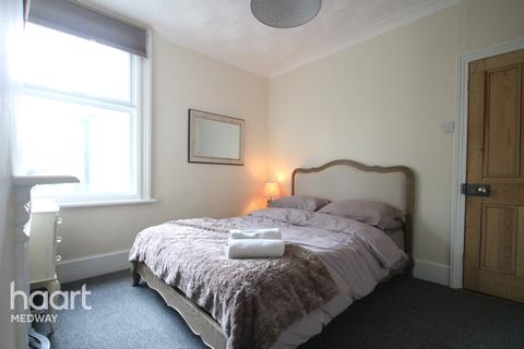 24 Longley Road, Rochester, ME1 2HD