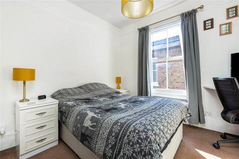 1 bedroom apartment to rent, The Crescent, London, SW13