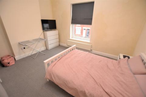157 Rainhill Road, Rainhill, Prescot, L35 4LA
