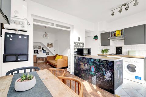 71 Salisbury Road, London, W13 9TT
