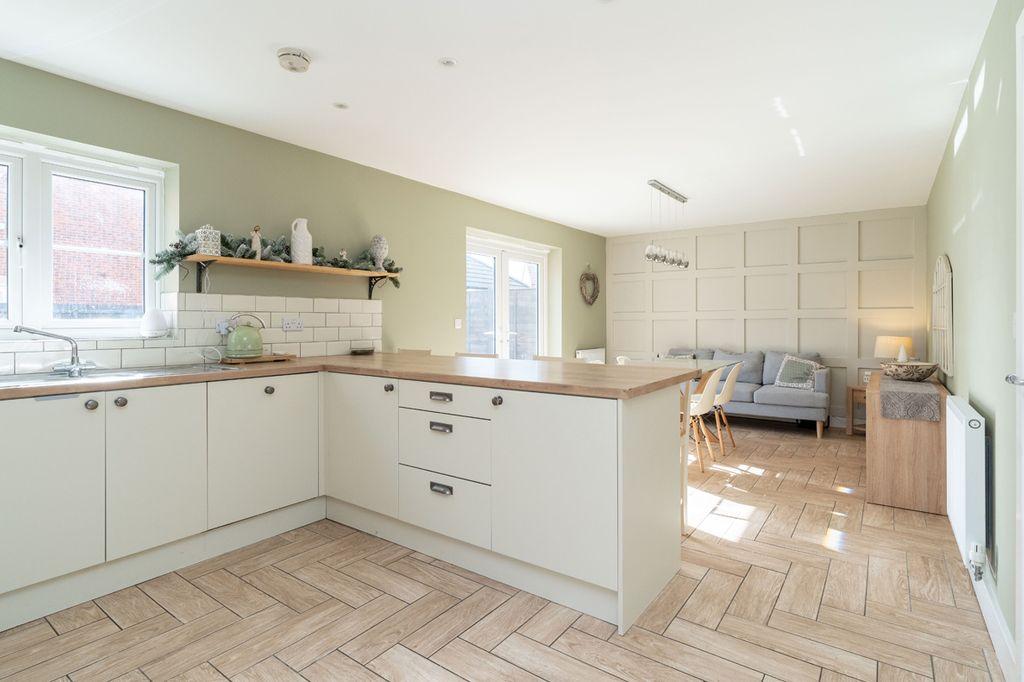 Kitchen Diner
