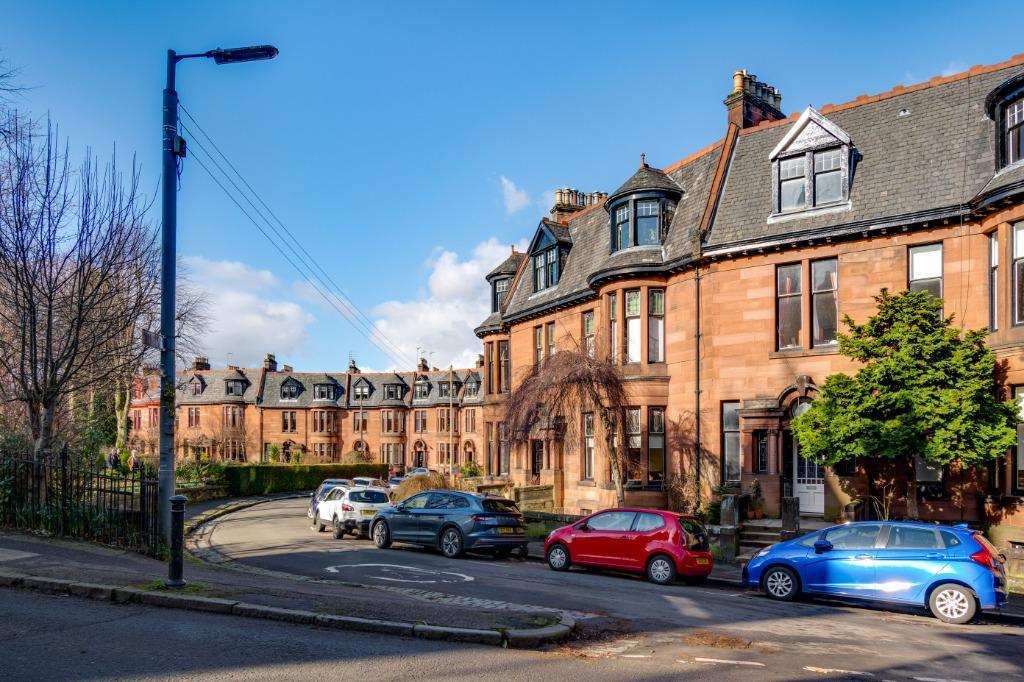 Kensington Gate, Garden Flat... 1 bed flat £239,000