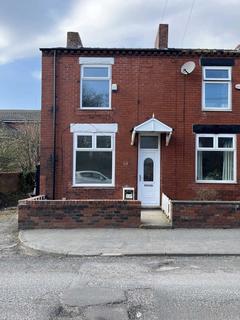 2 bedroom end of terrace house to rent, Park Street, Swinton