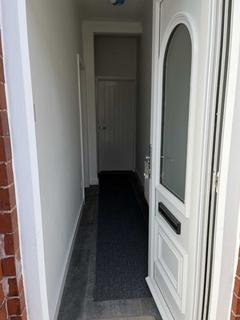 2 bedroom end of terrace house to rent, Park Street, Swinton