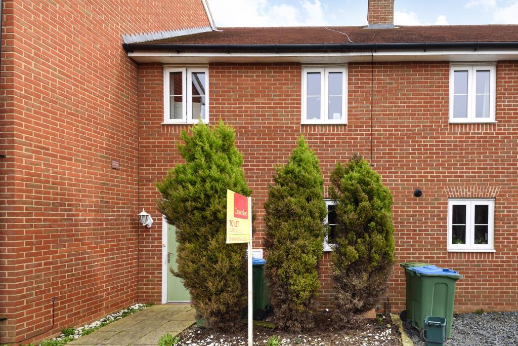 Buckingham Park, Aylesbury, HP19 2 bed terraced house £1,200 pcm (£