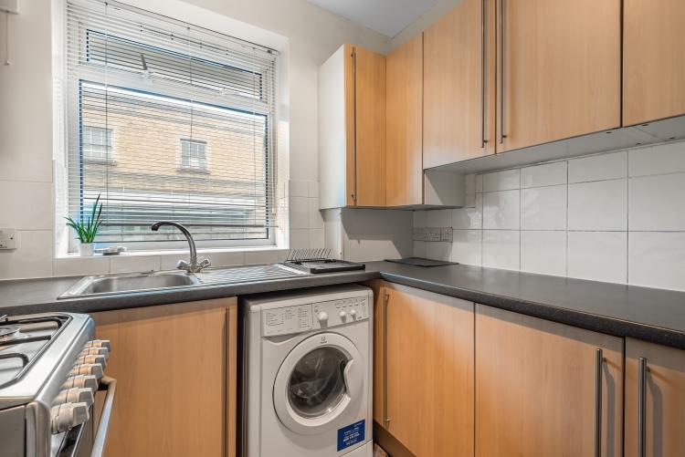 Wootton Street Waterloo SE1 Studio - £1,300 pcm (£300 pw)