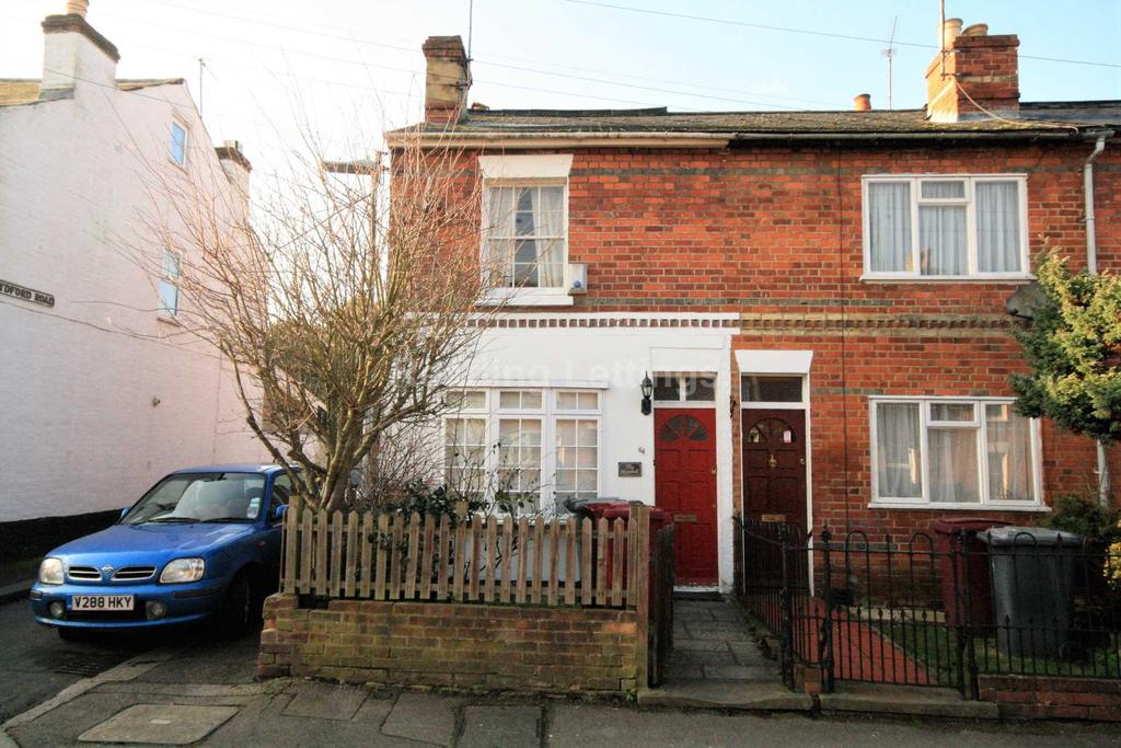 Cardigan Road, Reading 2 bed end of terrace house £1,200 pcm (£277 pw)