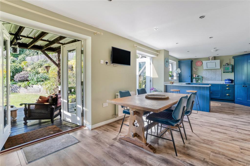 Kitchen/Dining