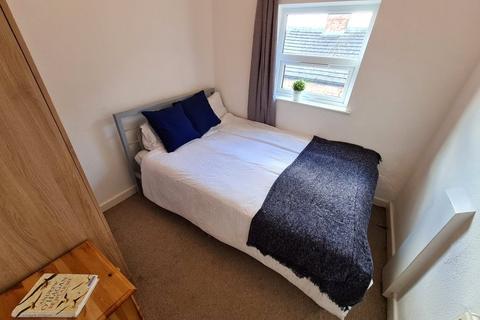 2 bedroom flat to rent, 7 Church Road, Urmston, Manchester, M41