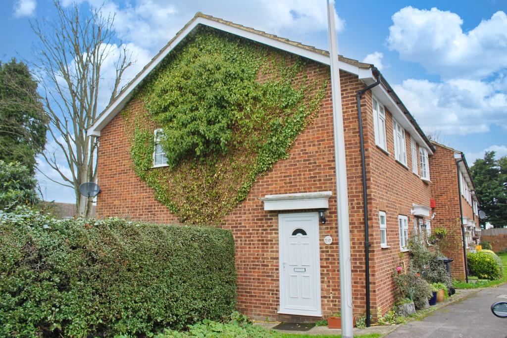 Jacklin Green, Woodford Green 2 bed end of terrace house £480,000