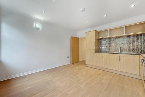 1 bedroom flat to rent, Globe Road, Bethnal Green, London