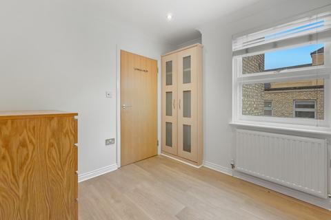 1 bedroom flat to rent, Globe Road, Bethnal Green, London
