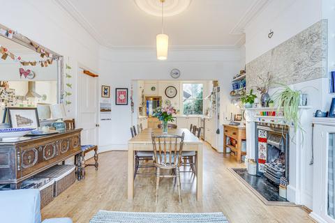 15 Rosebery Road, London, N10 2LE
