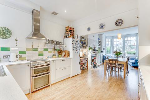 15 Rosebery Road, London, N10 2LE