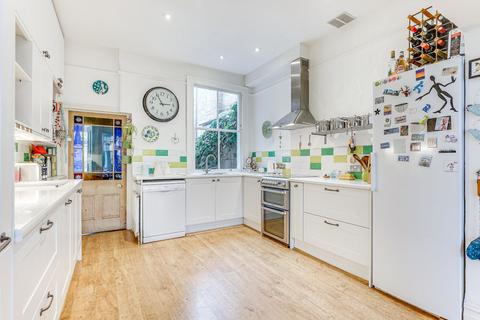 15 Rosebery Road, London, N10 2LE