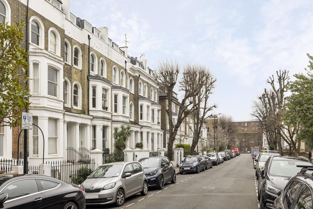 Aldridge Road Villas, Notting Hill 2 bed apartment £675,000