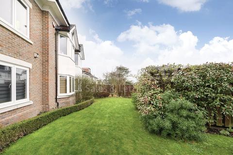 2 bedroom apartment for sale, Sunstone Court, 51 Selvage Lane, Mill Hill, London, NW7
