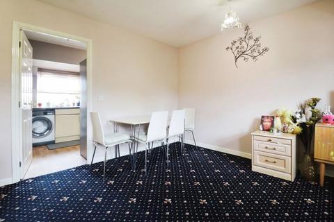 2 bedroom flat for sale, Parsons Road, Langley Woods