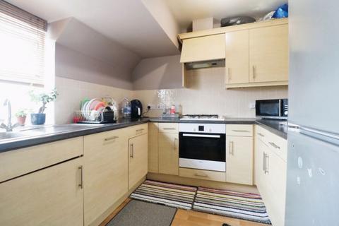 2 bedroom flat for sale, Parsons Road, Langley Woods