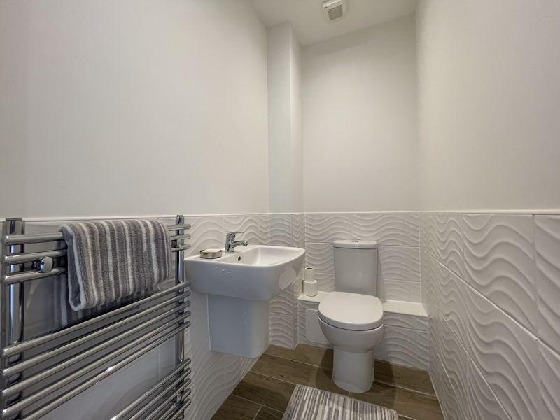 Cloakroom / WC