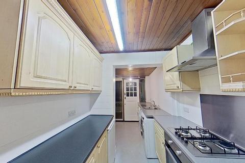 3 bedroom terraced house to rent, Bastion Road, Plumstead, London, SE2 0RH