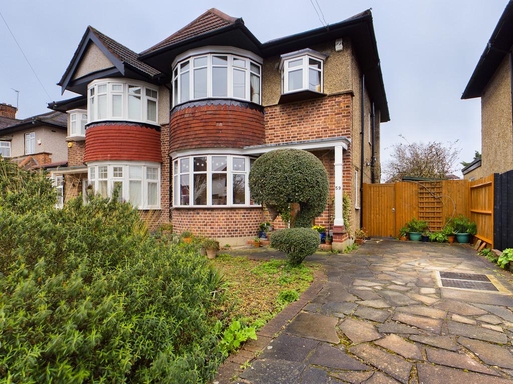 The Chase, Eastcote 3 bed semidetached house £850,000