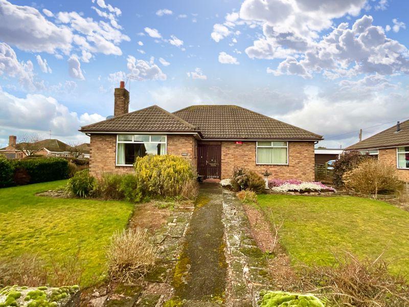 Silver Ridge, Barlaston 3 bed detached bungalow for sale £350,000