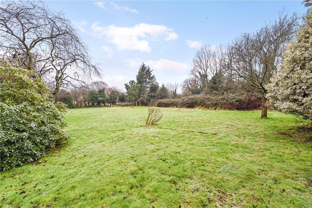 Bell Hill, Petersfield, Hampshire, GU32 5 bed detached house £950,000
