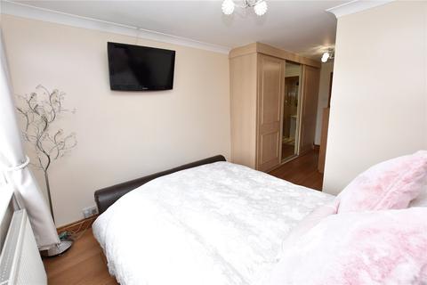 14 Bamburgh Road, Leeds, LS15 8UH