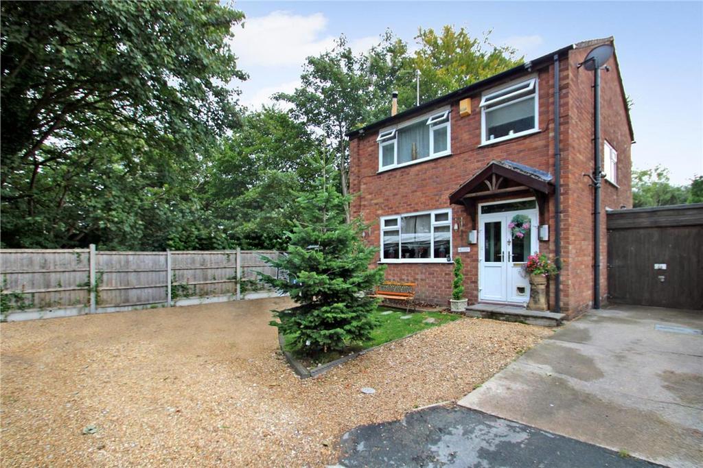 Dane Road, Sale 3 bed detached house £400,000