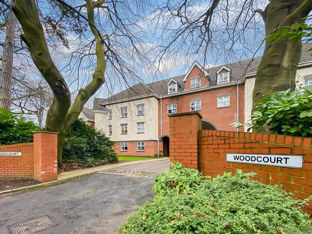 Brooklands Road, Sale 2 bed apartment £185,000