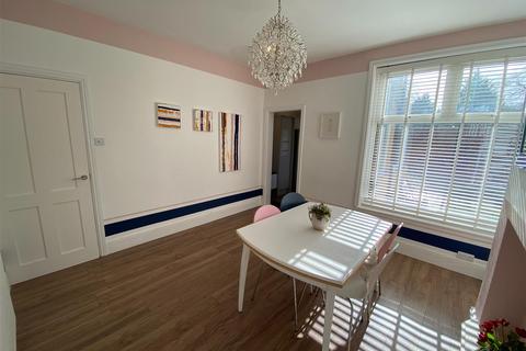 59 Beech Grove, Sale, M33 6RT