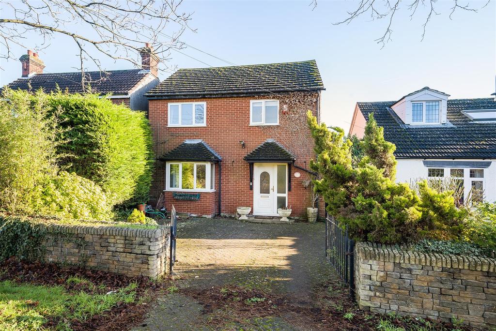 Stagsden Road, Bromham, Bedford 5 bed detached house £525,000