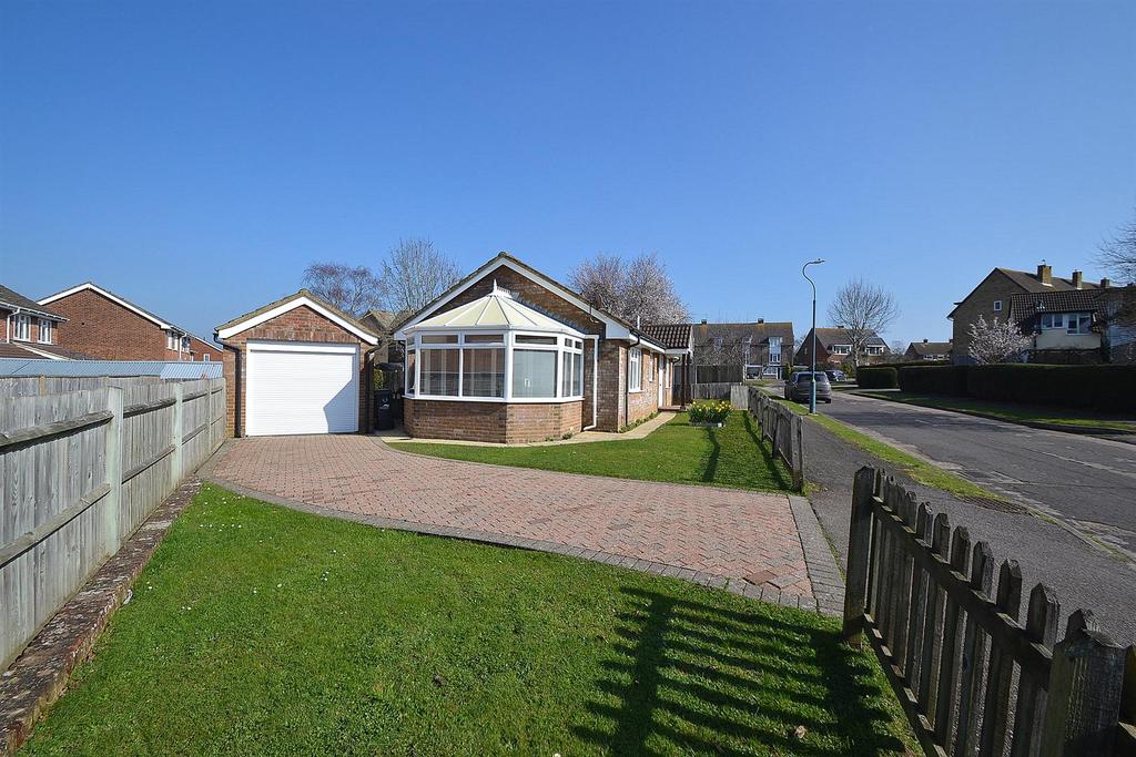 The Lowlands Hailsham 3 Bed Detached Bungalow £365 000