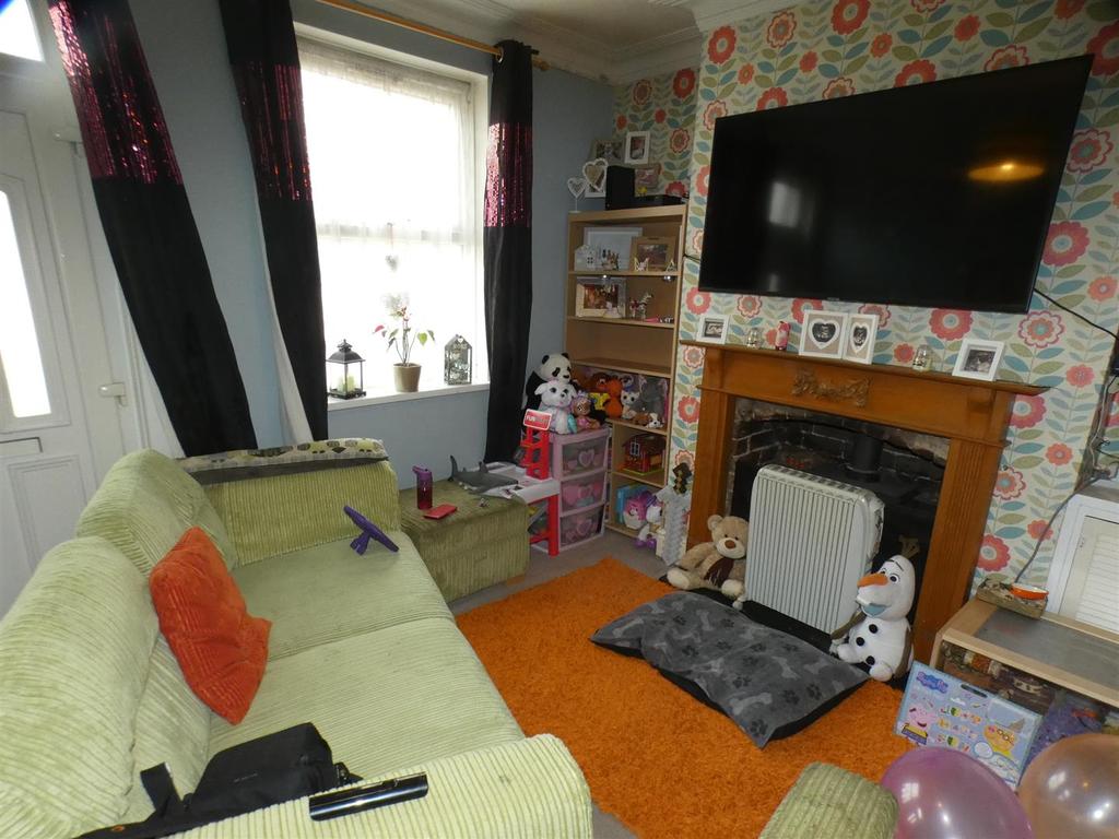 Lounge/Sitting Room
