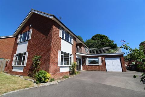 4 bedroom detached house to rent - Surley Row, Emmer Green, Reading