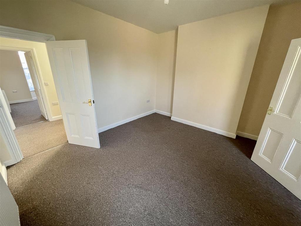 Queen Street, Horncastle 3 bed end of terrace house £695 pcm (£160 pw)