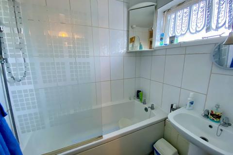 40 Alder Drive, Birmingham, B37 7QD