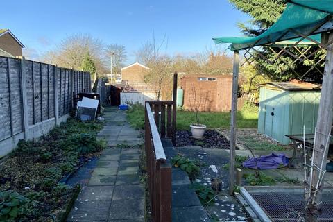 40 Alder Drive, Birmingham, B37 7QD