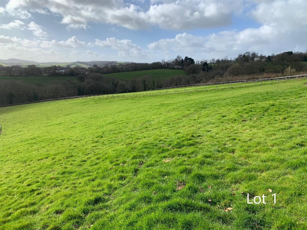 Whitestone, Exeter Land £215,000