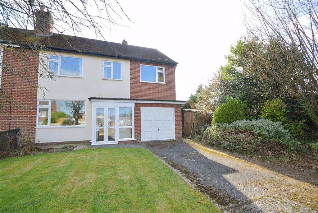 Kingswood Crescent, Copthorne... 4 bed semidetached house £350,000