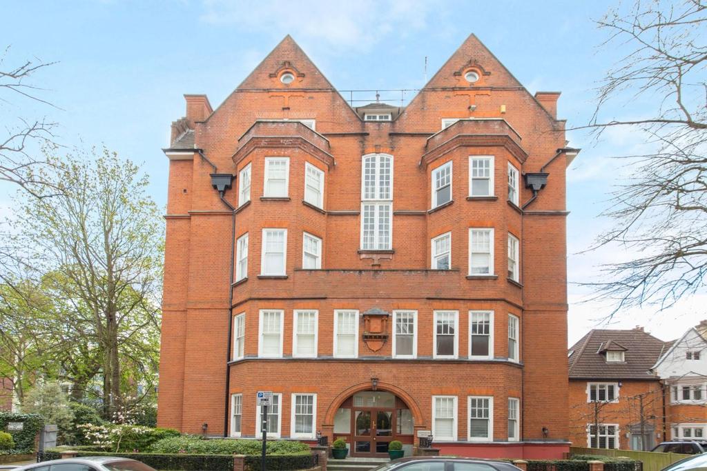Wedderburn Road, Belsize Park NW3 2 bed flat £3,358 pcm (£775 pw)
