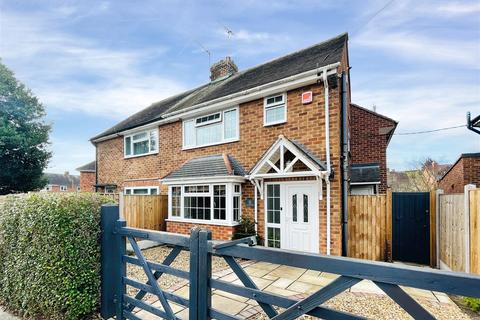 11 Carnarvon Drive, Burton Joyce, Nottingham, NG14 5ER