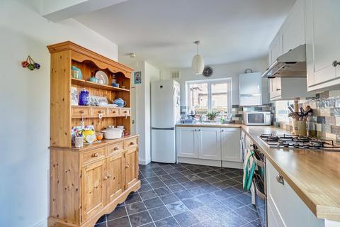 20 Brownberrie Drive, Horsforth, Leeds, LS18 5PP