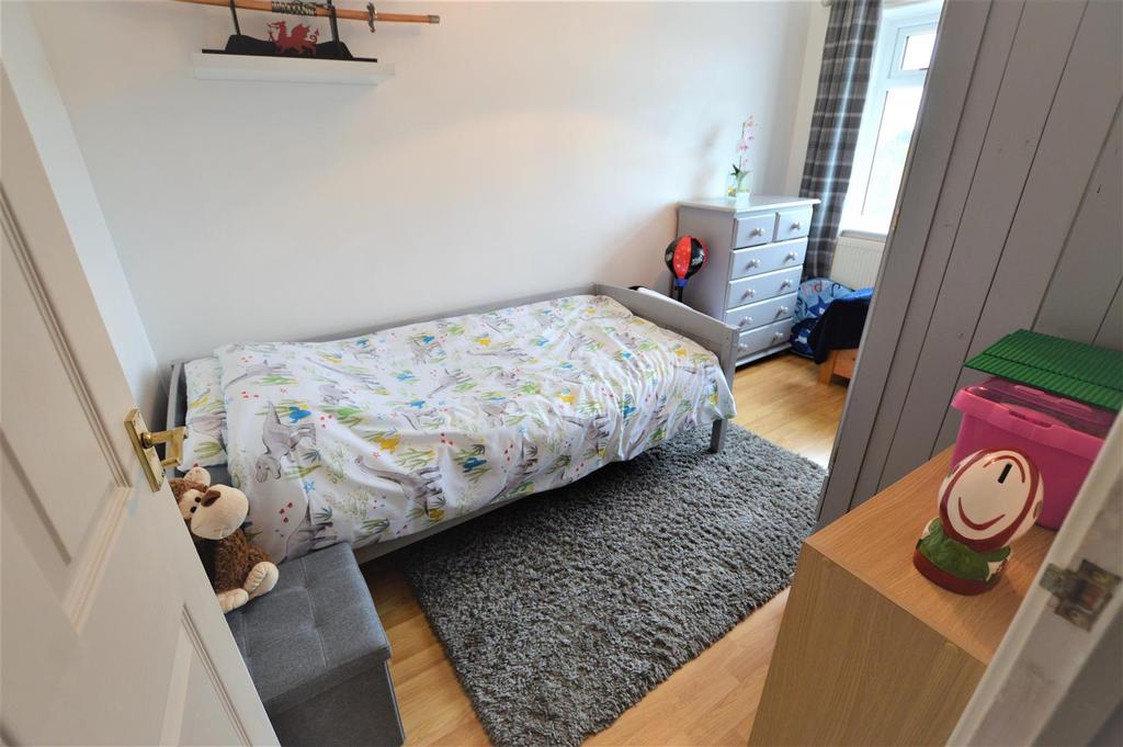 Bed3a.JPG