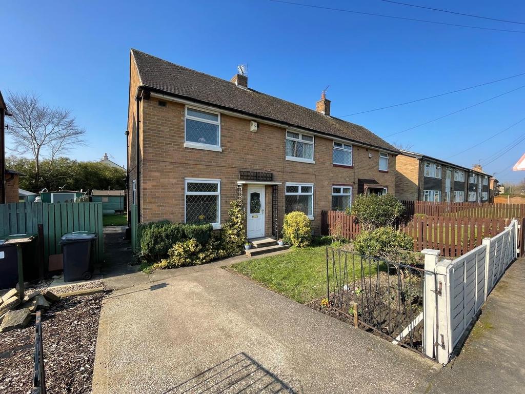 Dalton Green Lane, Huddersfield 2 bed semidetached house £145,000