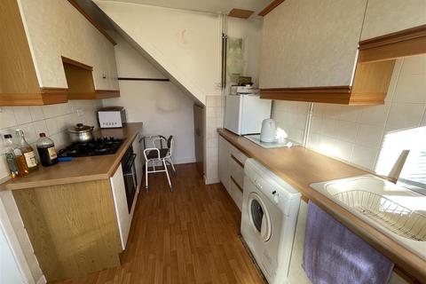 3 bedroom semi-detached house for sale - Nevanthon Road, Western Park, Leicester
