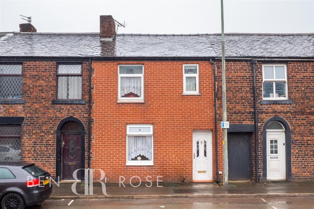 Eaves Lane, Chorley 3 bed terraced house £124,995