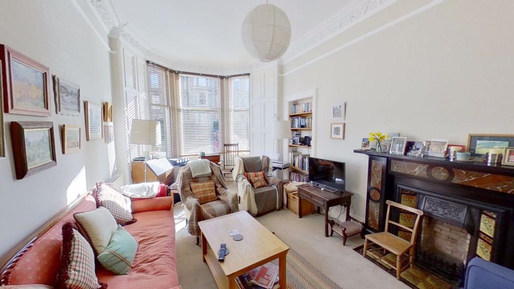 WELLINGTON STREET, EDINBURGH, EH7 5ED 2 bed flat £1,575 pcm (£363 pw)